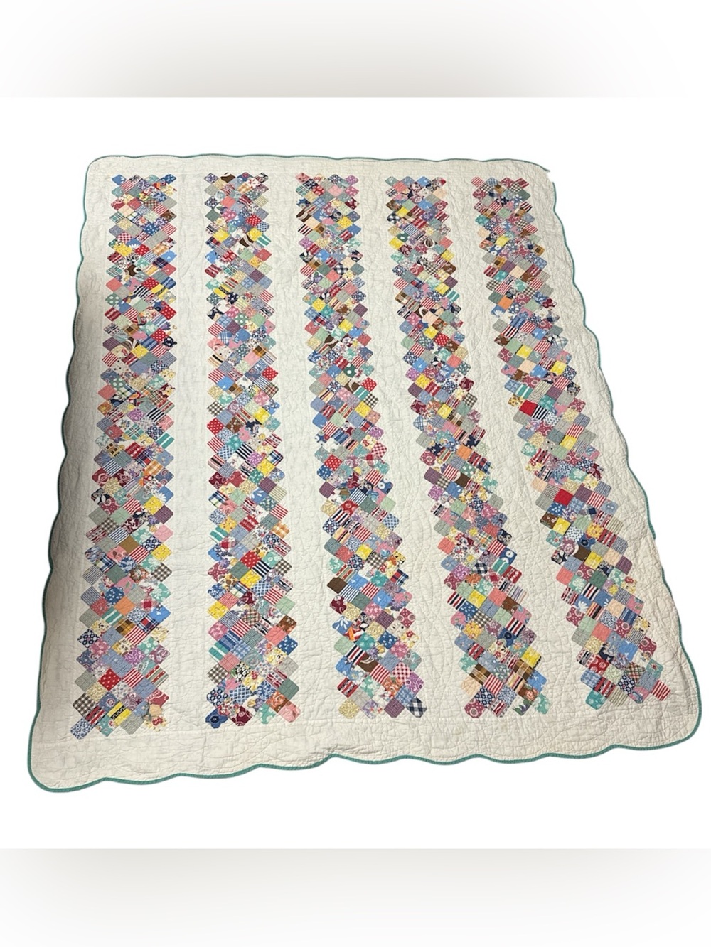 Handmade Vintage Patchwork Quilt - Scrappy Chain Multicolor Pattern - Picture 2 of 12